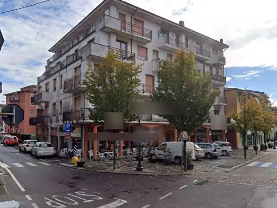 Immagine 1 di Appartamento in vendita  in  Piazza Sette Martiri  a Terno D'isola