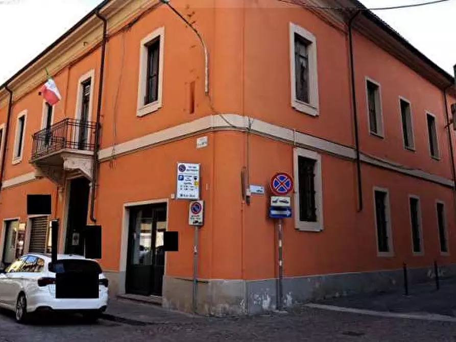 Immagine 1 di Negozio in vendita  in Via Emilio Faà di Bruno a Alessandria