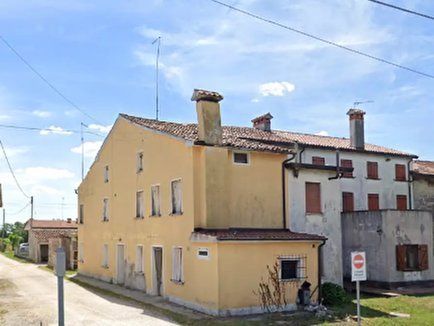 Immagine 1 di Porzione di casa in vendita  in Via Montegrappa a Godega Di Sant'urbano