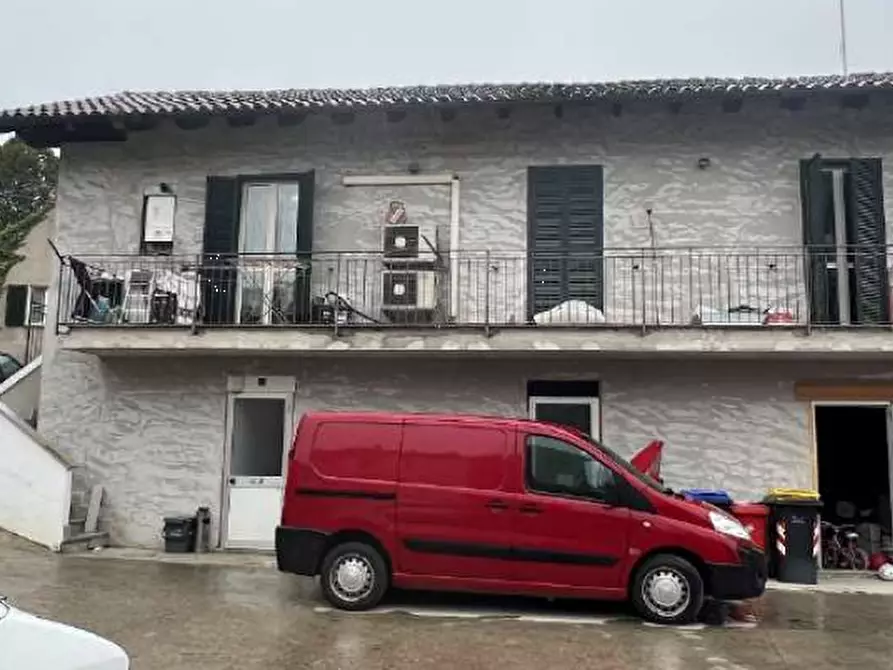 Immagine 1 di Porzione di casa in vendita  in Via Carducci  a Bergamasco