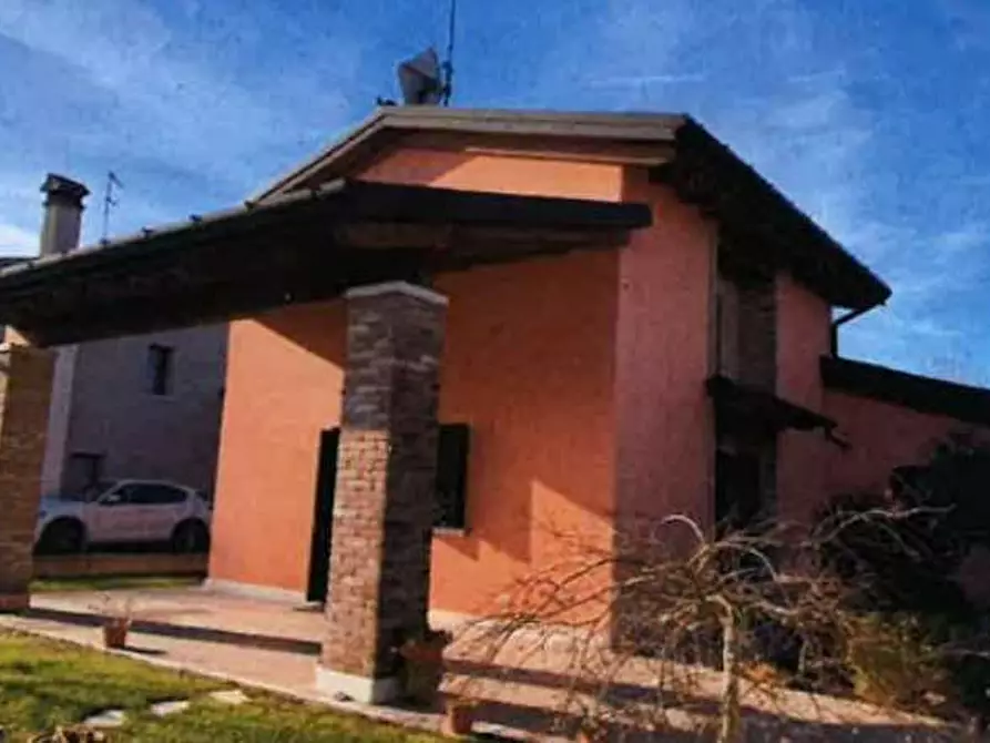 Immagine 1 di Villa in vendita  in via Maonetti a Zero Branco