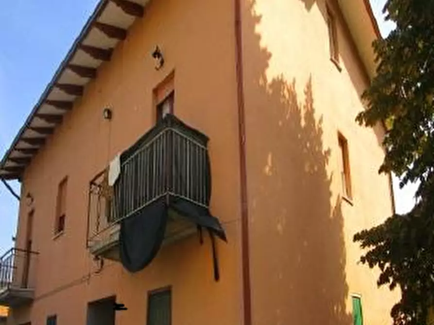 Immagine 1 di Porzione di casa in vendita  in via Campadio a Castello Di Serravalle