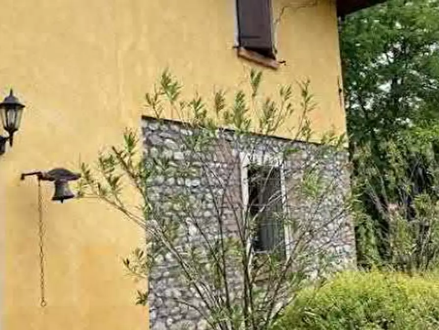 Immagine 1 di Casa indipendente in vendita  in Via Mombrina a Savignano Sul Panaro