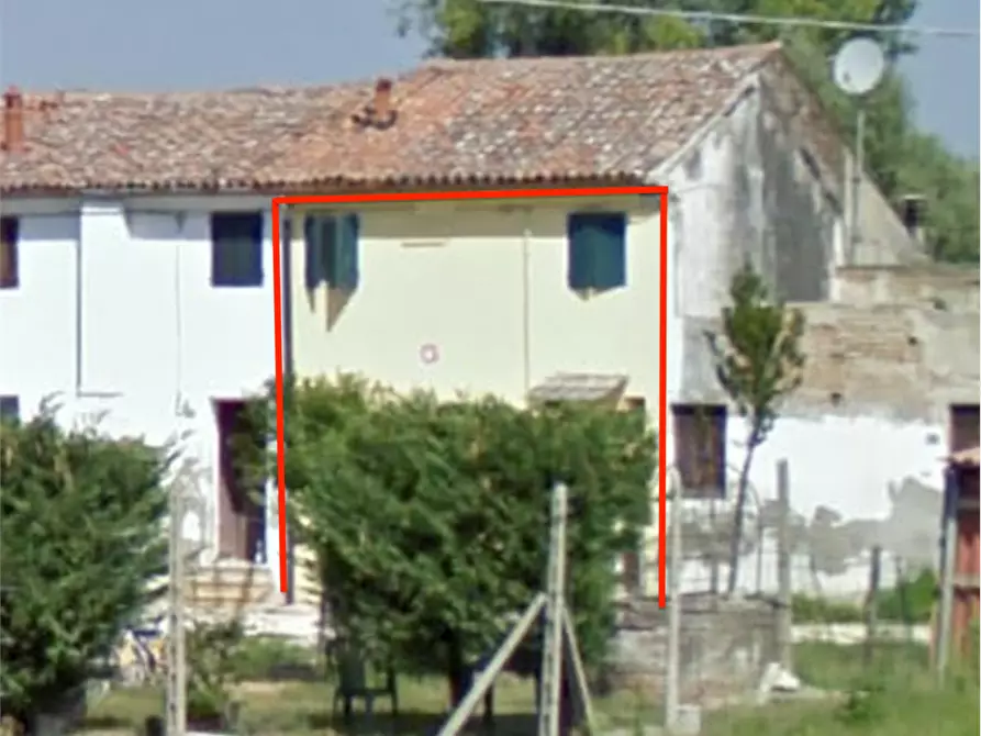 Immagine 1 di Porzione di casa in vendita  in Via Val del Comun a Piacenza D'adige