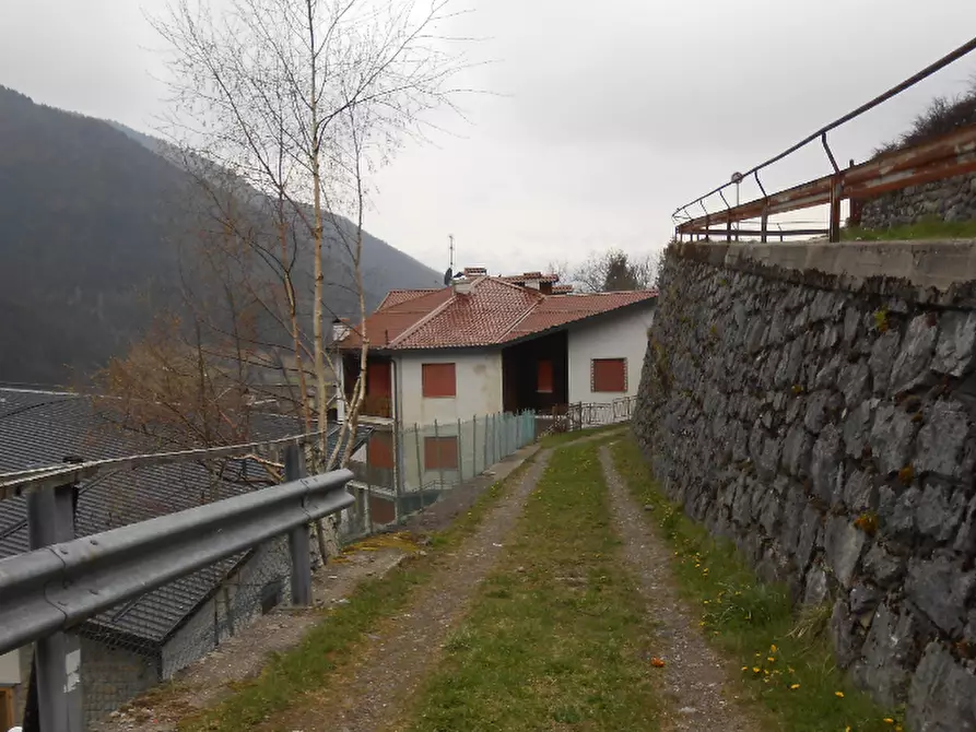 Immagine 1 di Terreno edificabile in vendita  in Via Della Sponda a Schilpario