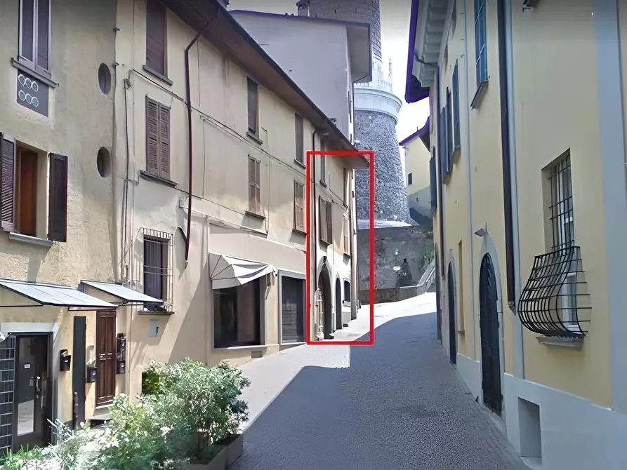 Immagine 1 di Appartamento in vendita  in Via Canonico Bissolotti a Palazzolo Sull'oglio