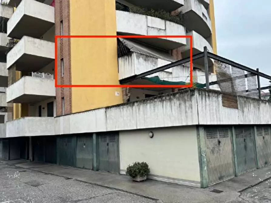 Immagine 1 di Appartamento in vendita  in Via Catalani  a Vicenza