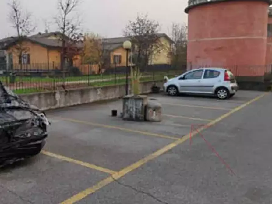 Immagine 1 di Posto auto in vendita  in Via Cesare Battisti a Torbole Casaglia