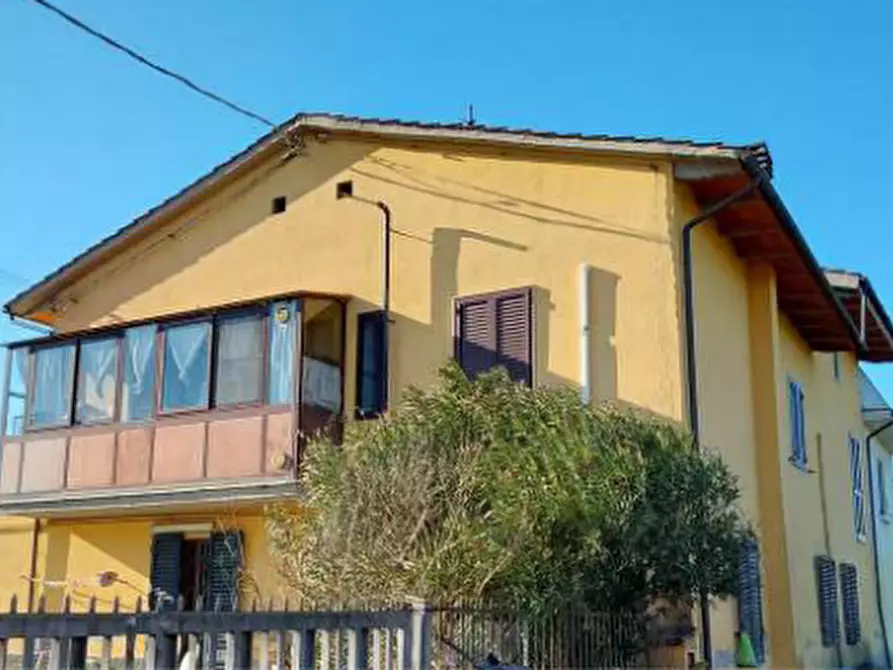 Immagine 1 di Porzione di casa in vendita  in Via del Trebbio alla Bardena  a Prato