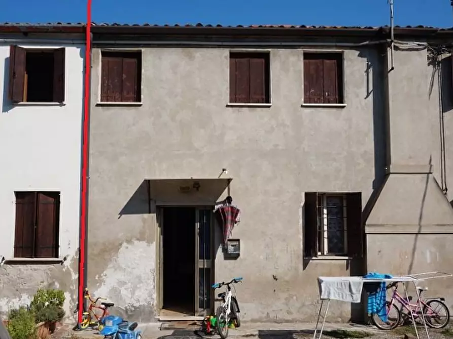 Immagine 1 di Porzione di casa in vendita  in Via Zanettini a Vicenza