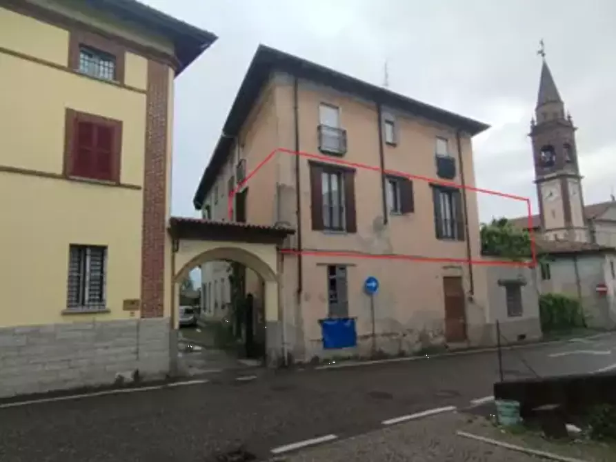 Immagine 1 di Appartamento in vendita  in Via A. Volta a Bregnano