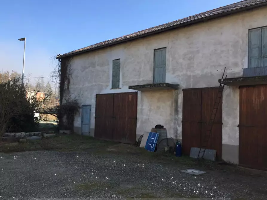 Immagine 1 di Stabile in vendita  in Via Mantegazza a Monastero Bormida