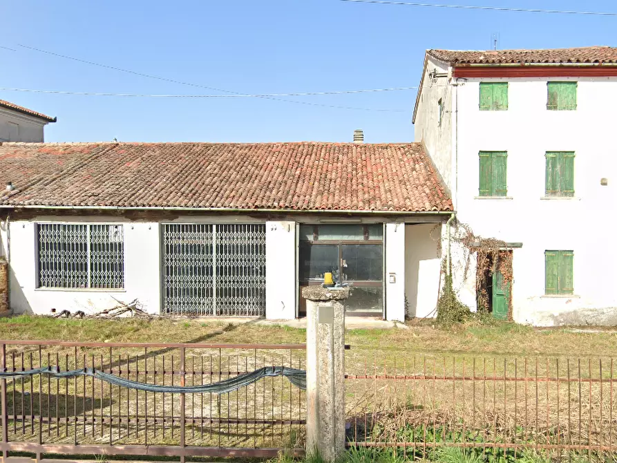 Immagine 1 di Porzione di casa in vendita  in Via Grande a Castello Di Godego