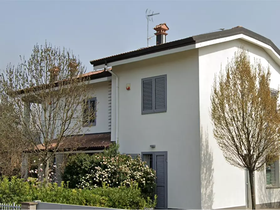 Immagine 1 di Porzione di casa in vendita  in Via Luigi Neri a Granarolo Dell'emilia