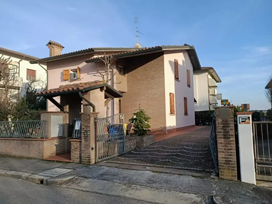 Immagine 1 di Porzione di casa in vendita  in  Via della Terra a Forli'