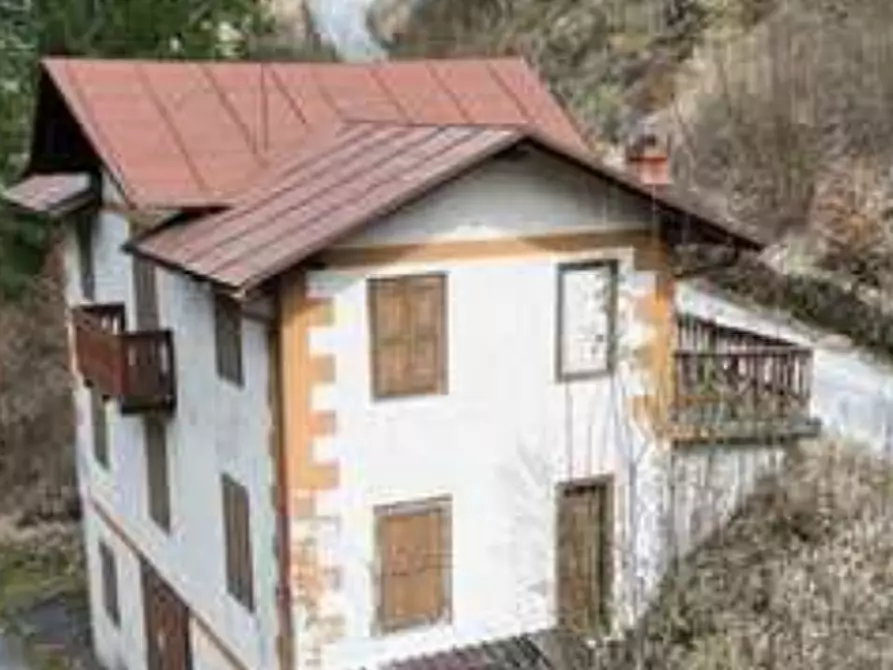 Immagine 1 di Casa indipendente in vendita  in Via Pian de Sembole a Lorenzago Di Cadore