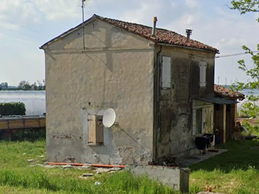 Immagine 1 di Casa indipendente in vendita  in  via Comunale a Bondeno