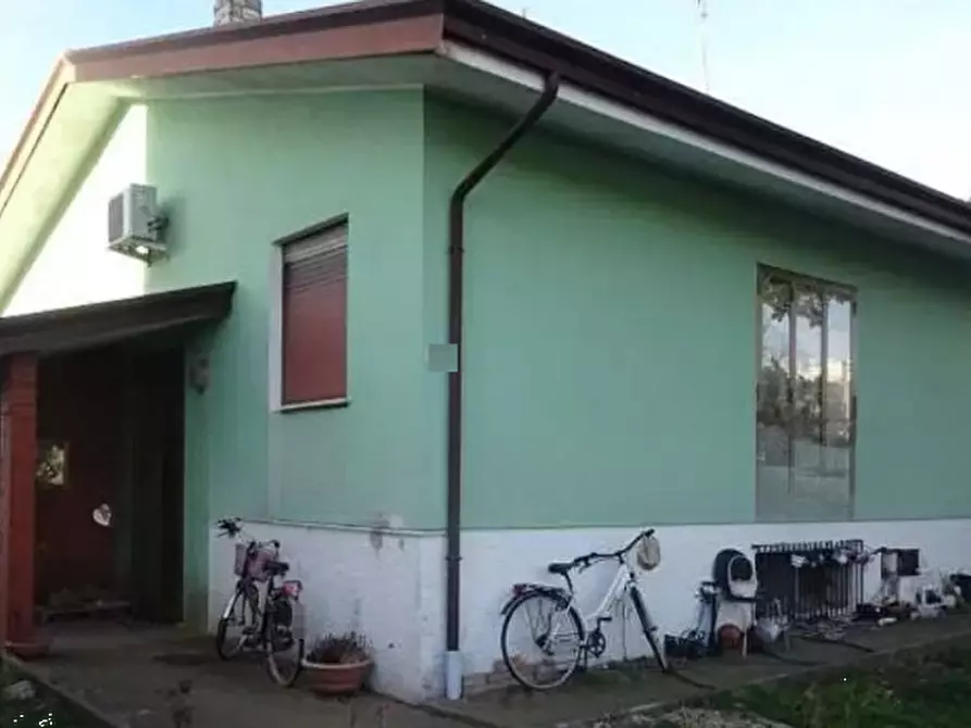 Immagine 1 di Casa indipendente in vendita  in Via Giuseppe Garibaldi a Roveredo In Piano