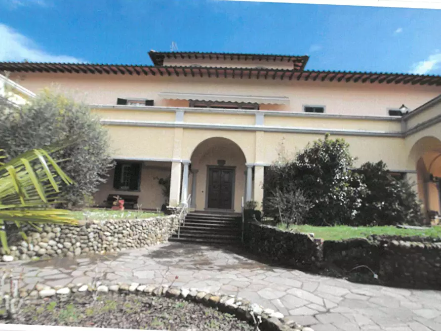 Immagine 1 di Villa in vendita  in Via San Vito  a Montelupo Fiorentino