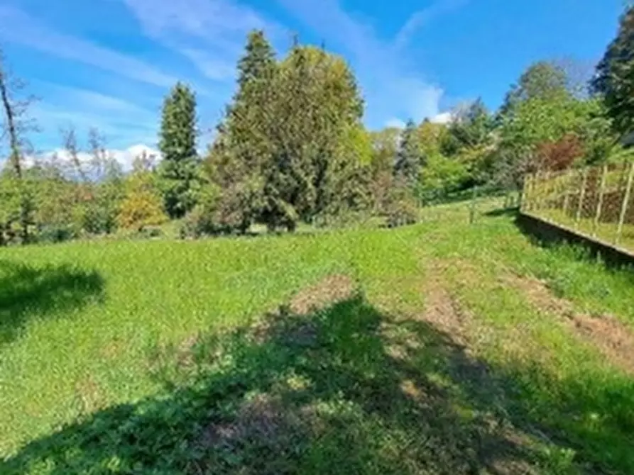 Immagine 1 di Terreno agricolo in vendita  in Via XXV Aprile  a Buguggiate