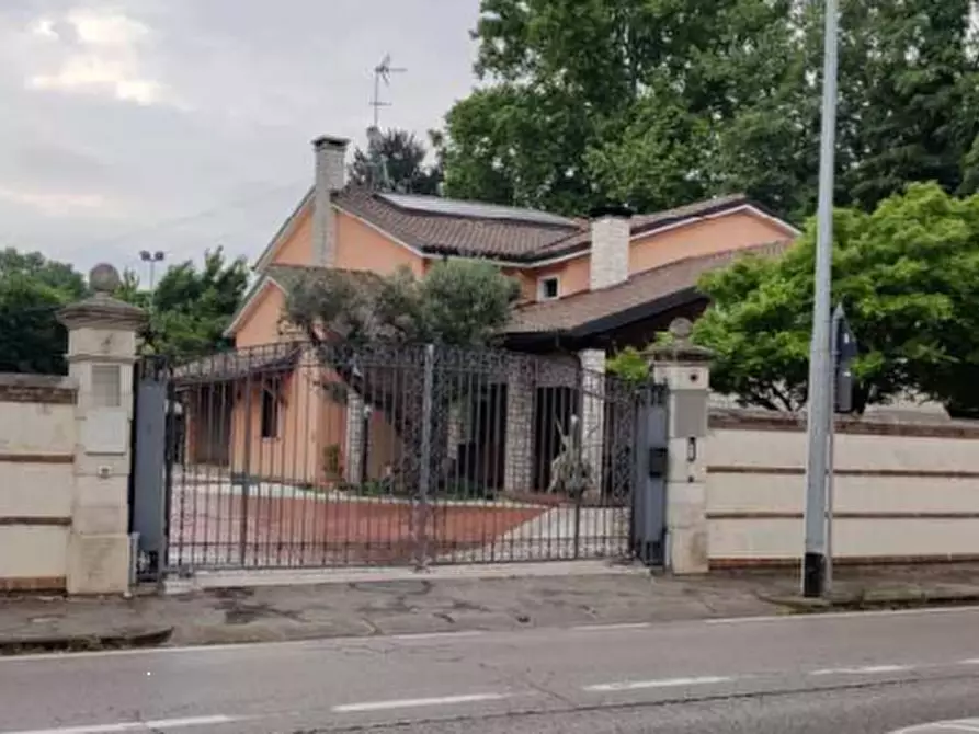 Immagine 1 di Casa indipendente in vendita  in Via Roma a Montegaldella