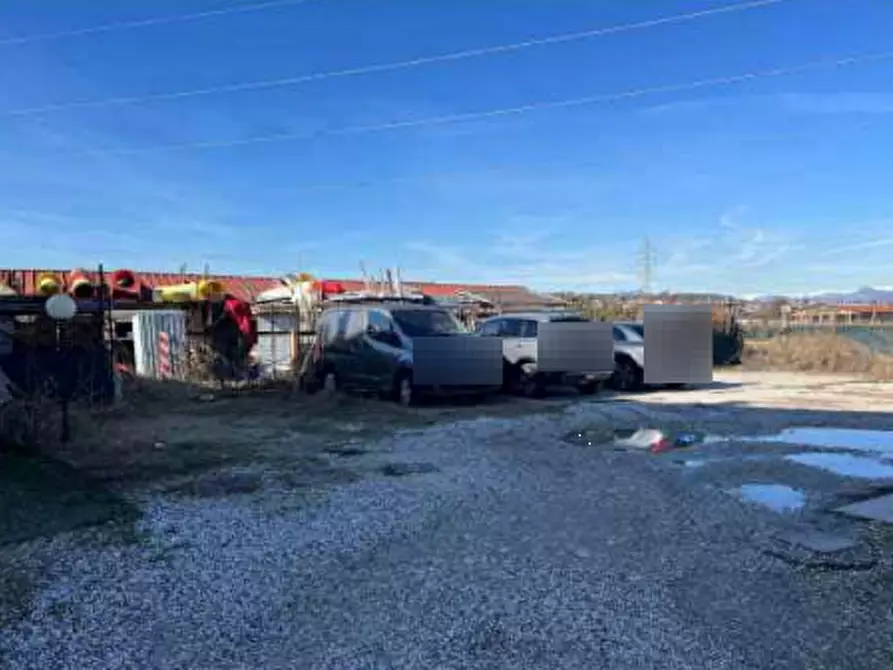 Immagine 1 di Posto auto in vendita  in Via San Salvar a Bussolengo