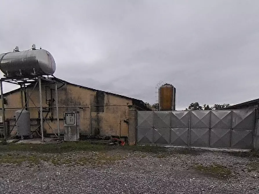 Immagine 1 di Capannone industriale in vendita  in Località Calvisano a Calvisano