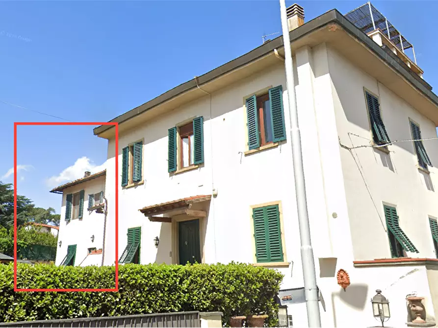 Immagine 1 di Porzione di casa in vendita  in Via Senese a Firenze