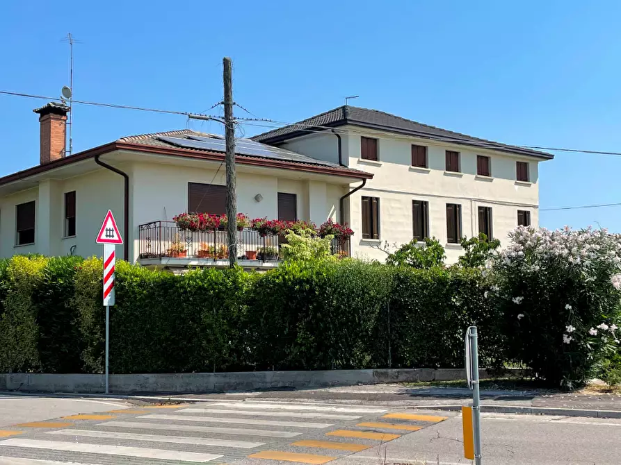 Immagine 1 di Porzione di casa in vendita  in Via Giuseppe Garibaldi a San Martino Di Lupari