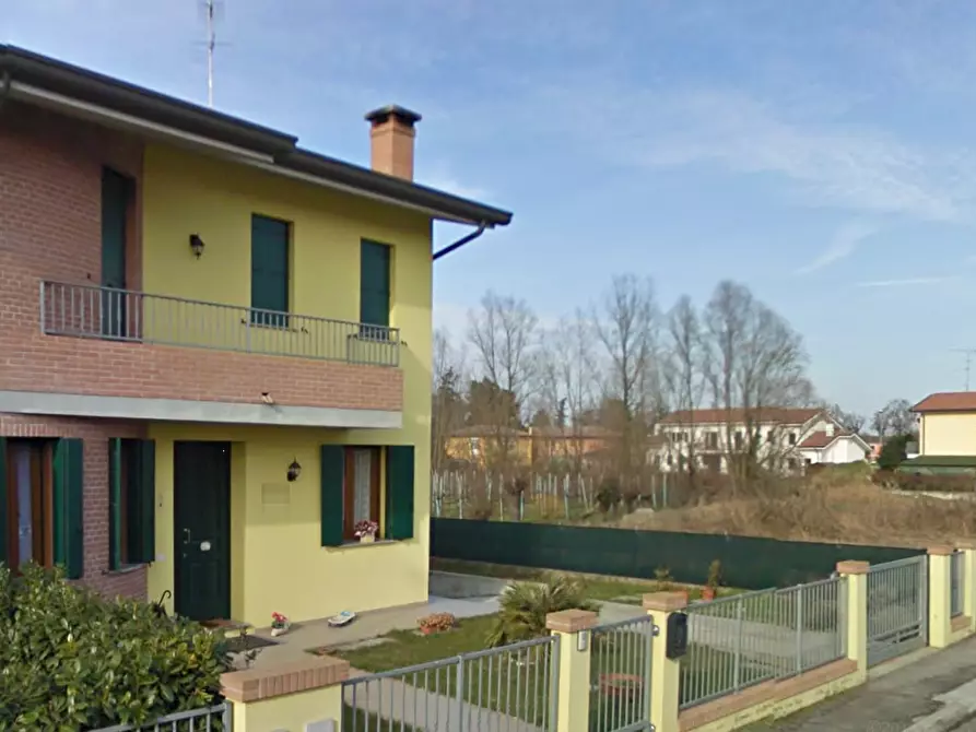 Immagine 1 di Porzione di casa in vendita  in Via dei Donatori a Rovigo