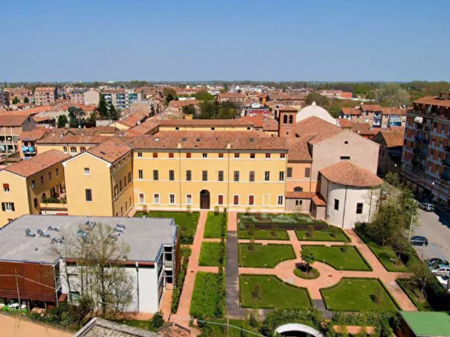 Immagine 1 di Ufficio in vendita  in  Via Cosmè Tura a Ferrara