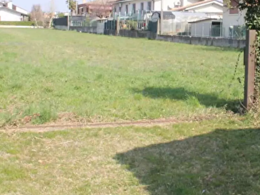 Immagine 1 di Terreno agricolo in vendita  in Via Chioggia  a Castello Di Godego