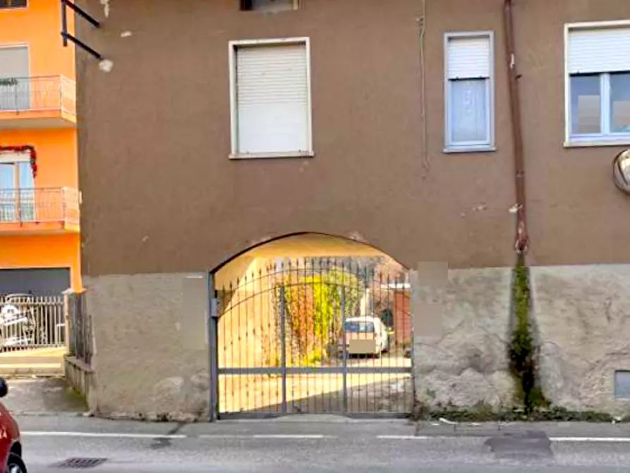 Immagine 1 di Porzione di casa in vendita  in Via Piave  a Bonate Sopra