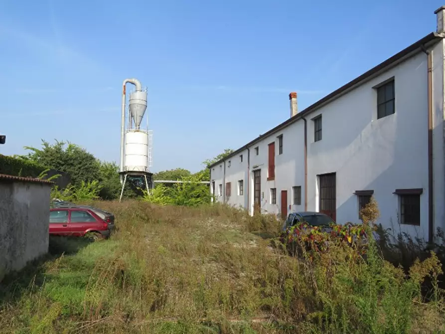 Immagine 1 di Capannone industriale in vendita  in Via Cadabese a Cerea