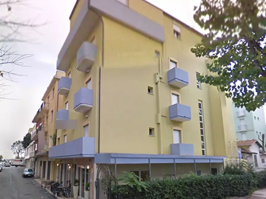 Immagine 1 di Hotel in vendita  in via Vittorio Alfieri a Rimini