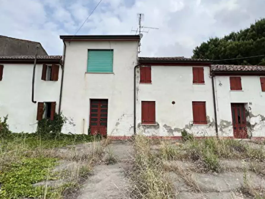 Immagine 1 di Porzione di casa in vendita  in Via Sabbioni a Castagnaro