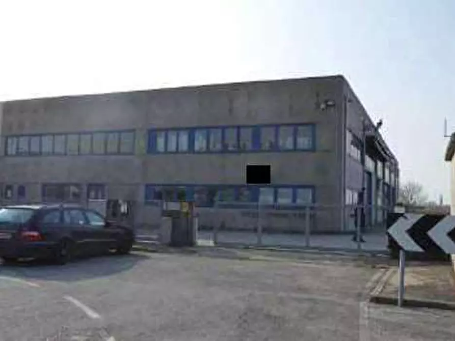 Immagine 1 di Capannone industriale in vendita  in Via E. Bugatti  a Jesolo