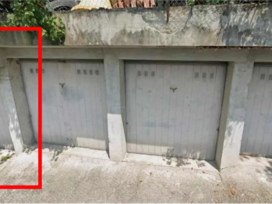 Immagine 1 di Garage in vendita  in Via Pietro Binda  a Nesso