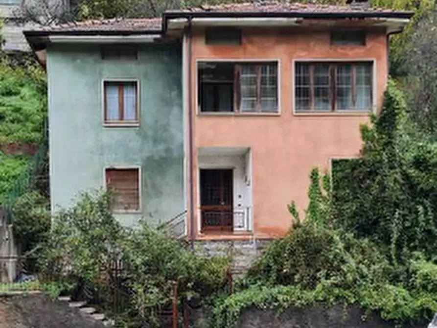 Immagine 1 di Casa indipendente in vendita  in Via Prealpina Inferiore  a Gorno