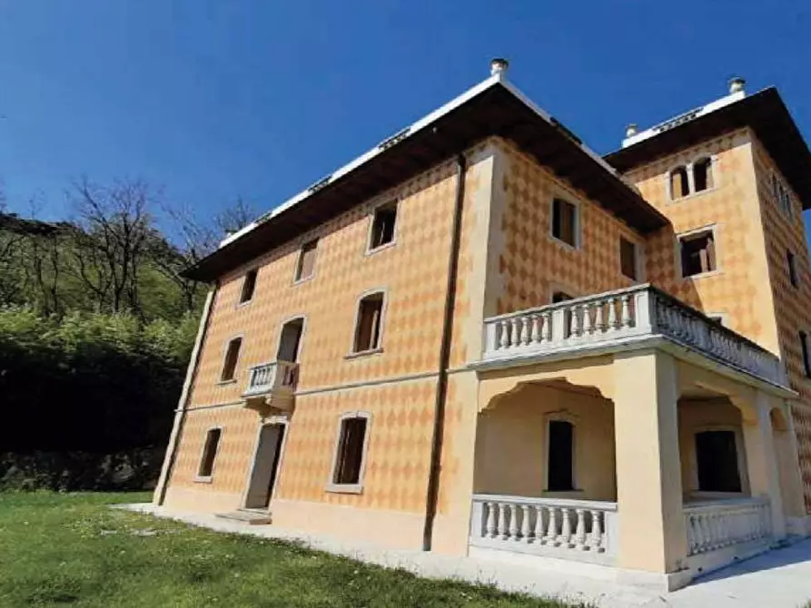 Immagine 1 di Villa in vendita  in Via San Gottardo a Vittorio Veneto