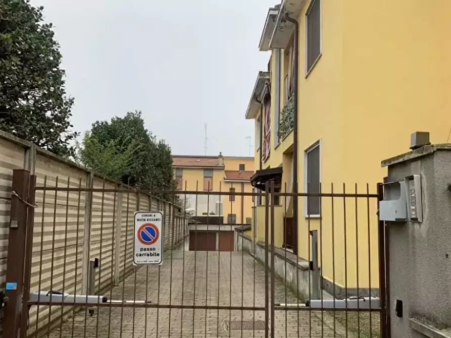 Immagine 1 di Ufficio in vendita  in Via Ada Negri   a Motta Visconti