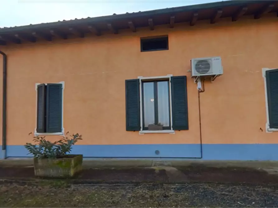 Immagine 1 di Azienda agricola in vendita  in via Cascina Gaggia a Verolanuova