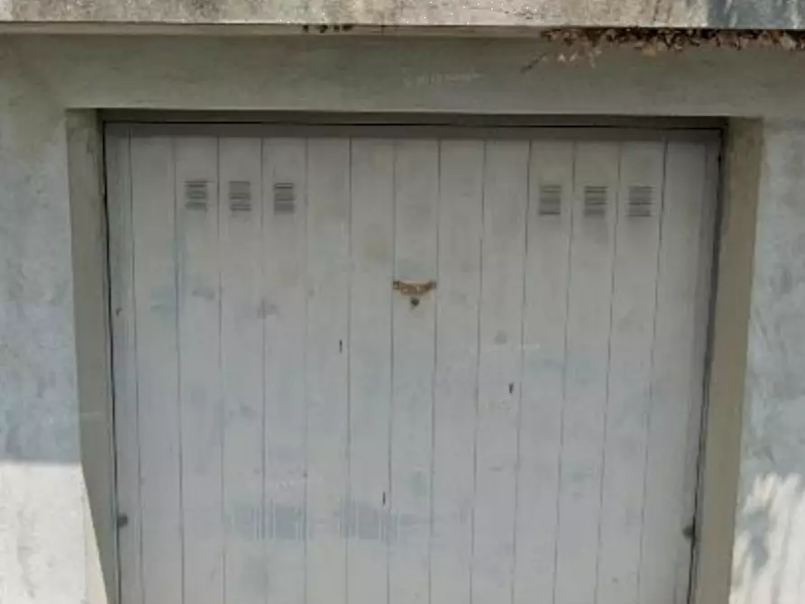 Immagine 1 di Garage in vendita  in Via Pietro Binda a Nesso