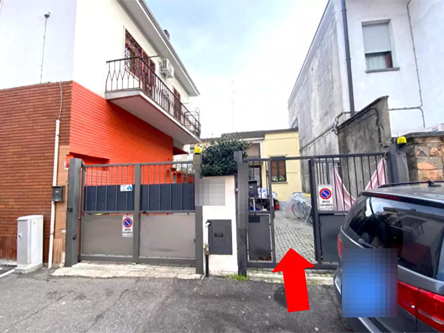 Immagine 1 di Appartamento in vendita  in Via Moraglia  a Rho