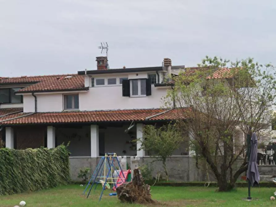 Immagine 1 di Appartamento in vendita  in Via Cascina Bragosa  a Pessano Con Bornago