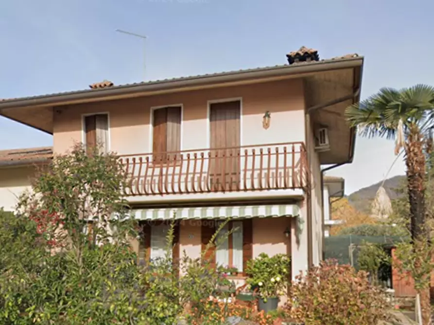 Immagine 1 di Villa in vendita  in Via General Antonio Cantore a Maser