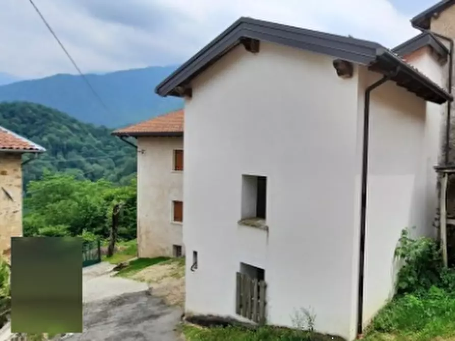 Immagine 1 di Casa indipendente in vendita  in Via Zamboni di Sotto  a Posina