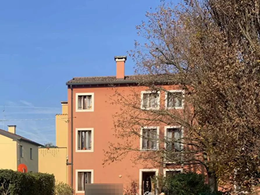 Immagine 1 di Porzione di casa in vendita  in Via Preon a Lonigo