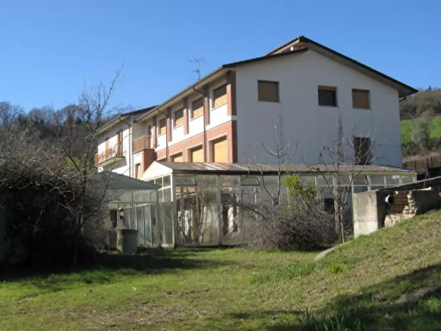 Immagine 1 di Villa in vendita  in Via Fratta  a Castrocaro Terme E Terra Del Sole