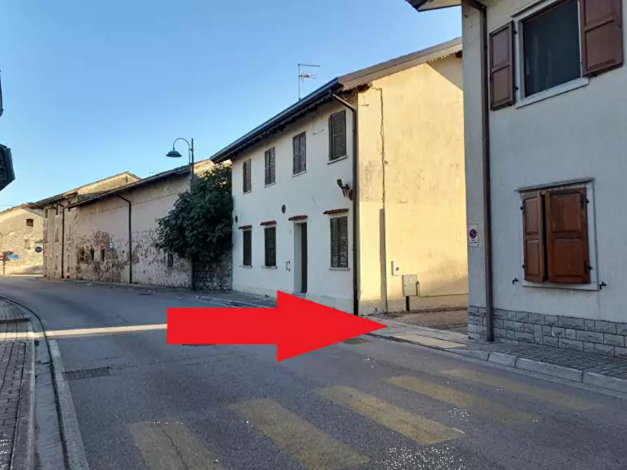 Immagine 1 di Appartamento in vendita  in Via Principale a Manzano